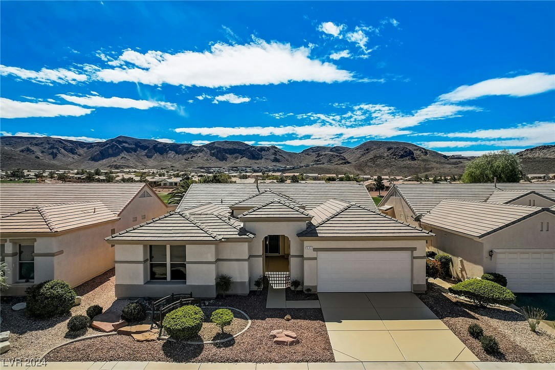 549 MOUNTAIN LINKS DR, HENDERSON, NV 89012, photo 1 of 73