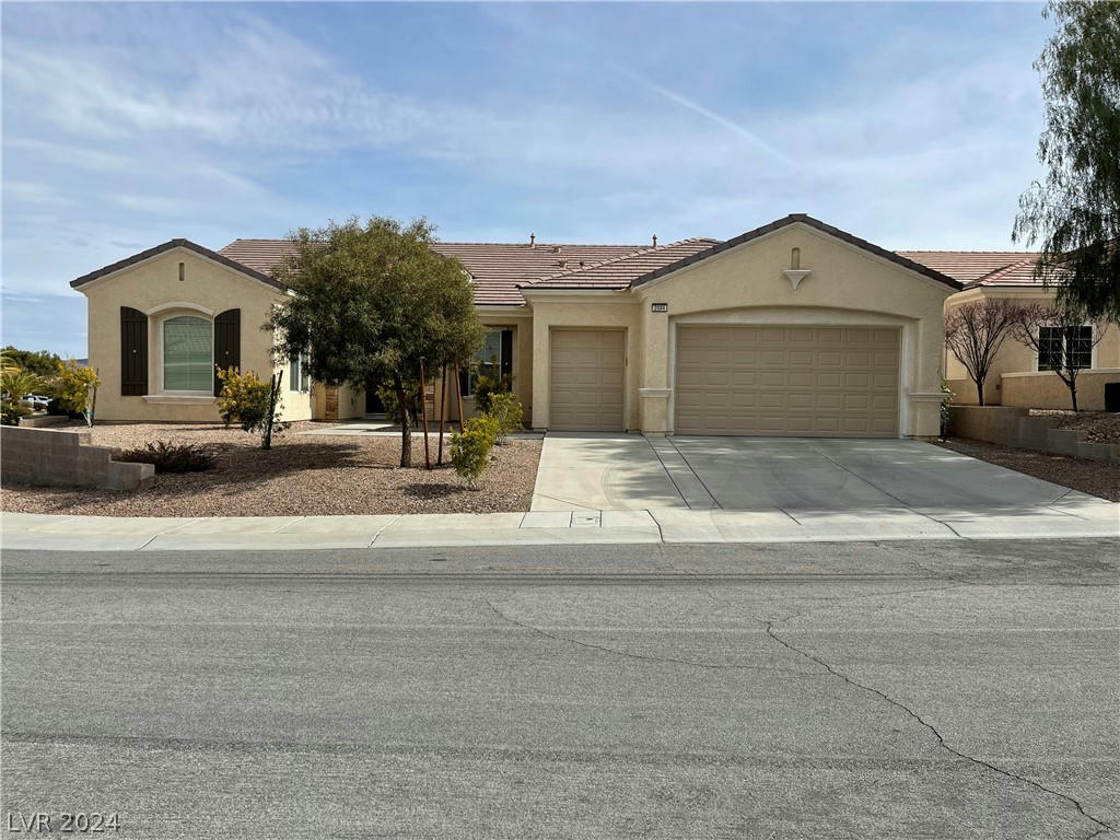 2084 CLEARWATER LAKE DR, HENDERSON, NV 89044, photo 1 of 46
