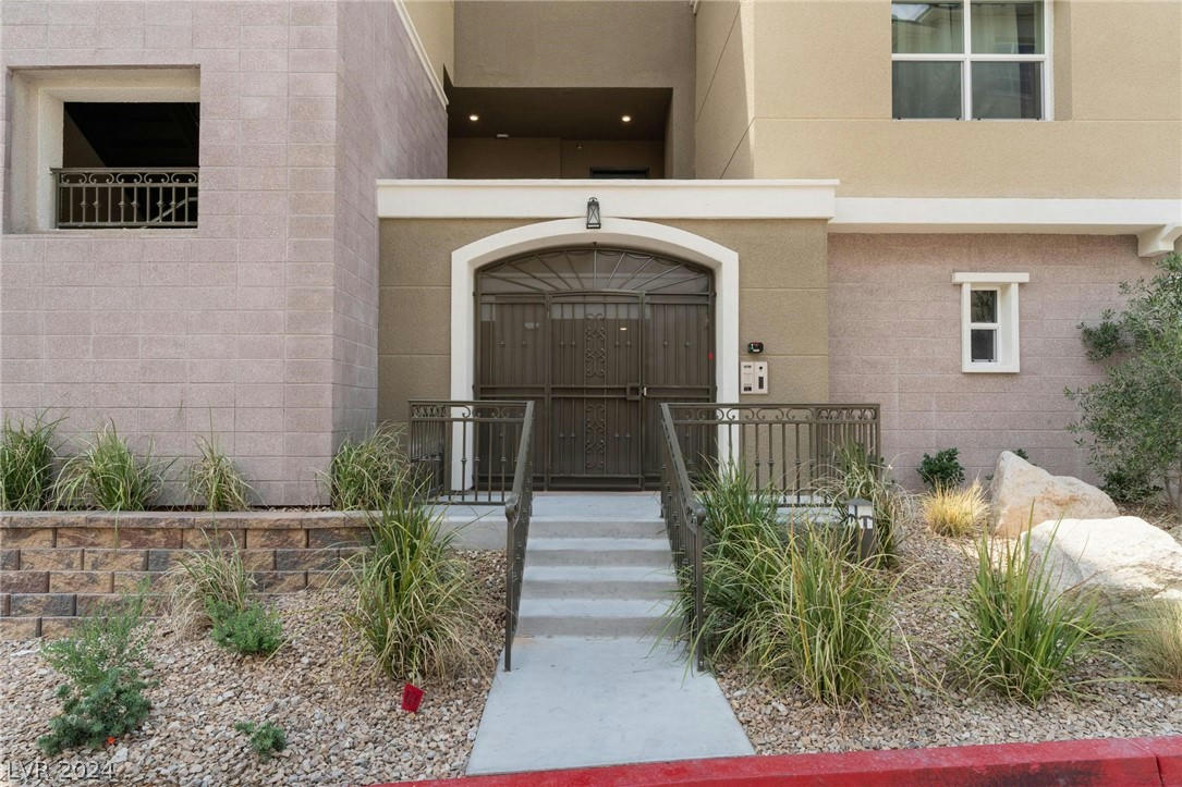 9201 LAS MANAITAS AVE UNIT 302, LAS VEGAS, NV 89144, photo 1 of 45