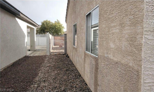 3423 CHEDWORTH RD, NORTH LAS VEGAS, NV 89031, photo 4 of 35